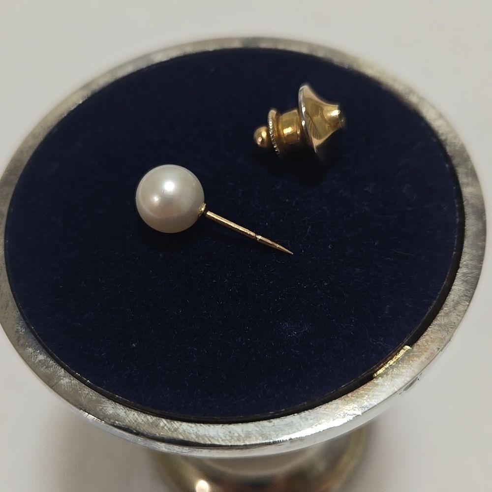 14k Yellow Gold and Pearl Tie Tack